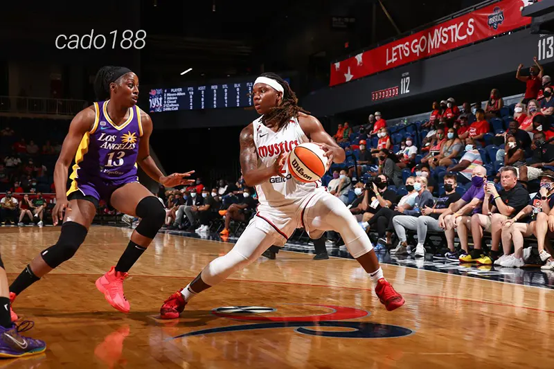 Washington Mystics và Los Angeles Sparks chính là hai đội bóng có phong độ thấp nhất hiện tại Soi kèo bóng rổ Washington Mystics vs Los Angeles Sparks 24_8