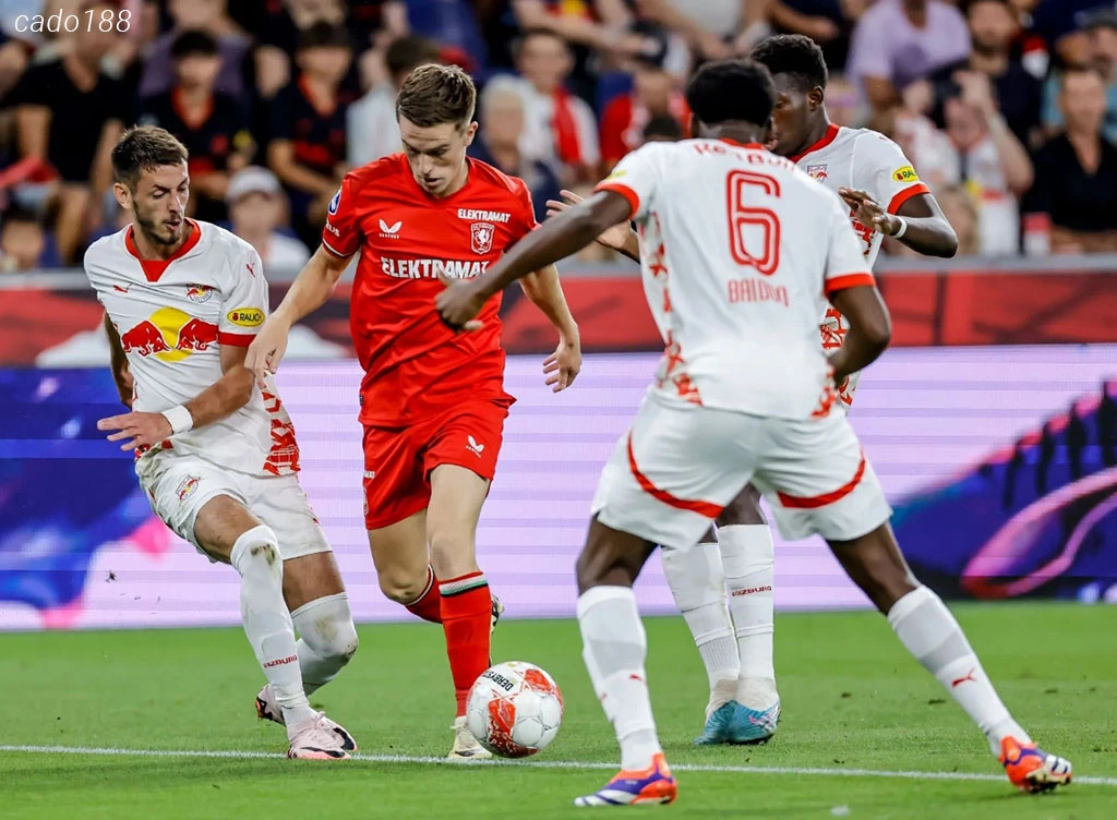 Nhận định kèo xiên 14/08 FC Twente vs RB Salzburg, Champions League