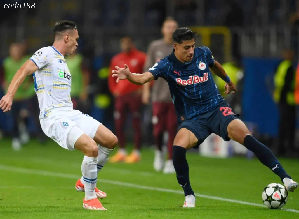 Soi kèo xiên ngày 29/08 Salzburg vs Dynamo Kiev, UCL