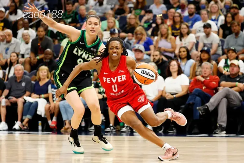 Indiana Fever vượt mặt hàng loạt cái tên mạnh mẽ duy trì chuỗi bất bại 5 trận liên tiếp Soi kèo bóng rổ WNBA Indiana Fever vs Minnesota Lynx 7_9