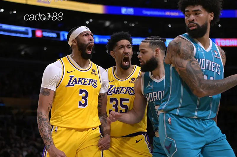 Mạch thắng ấn tượng của LA Lakers đã bị chặn đứng đáng tiếc trong chuyến du đấu vừa qua Soi kèo bóng rổ LA Lakers vs Charlotte Hornets ngày 20_2