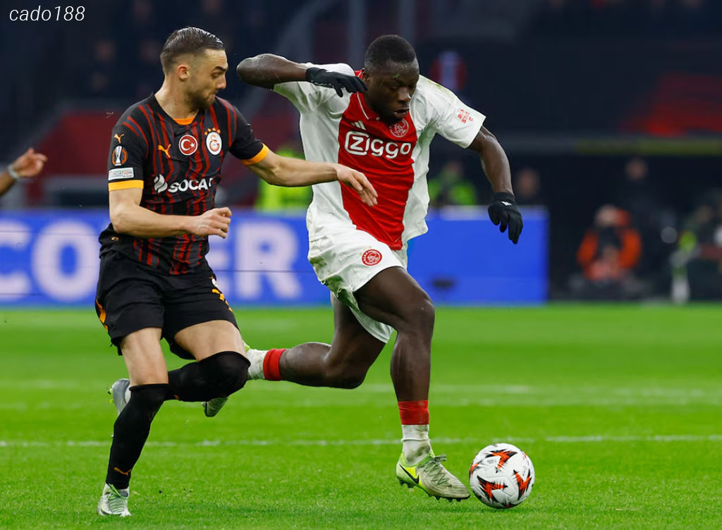 Soi kèo xiên ngày 14/02 St Gilloise vs Ajax Amsterdam, Europa League