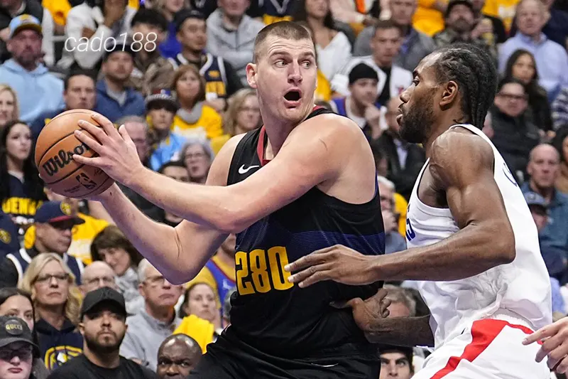 Denver Nuggets vẫn chưa từ bỏ loạt trận này dù bị đối thủ áp đảo ngay trên sân khách tại Game 3 Soi kèo bóng rổ NBA Denver Nuggets vs LA Clippers ngày 30_4