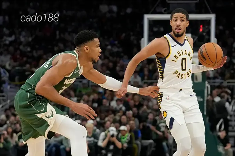 Milwaukee Bucks đã chào đón sự trở lại của Damian Lillard sau khoảng thời gian dài dính chấn thương Soi kèo bóng rổ NBA Milwaukee Bucks vs Indiana Pacers 26_4