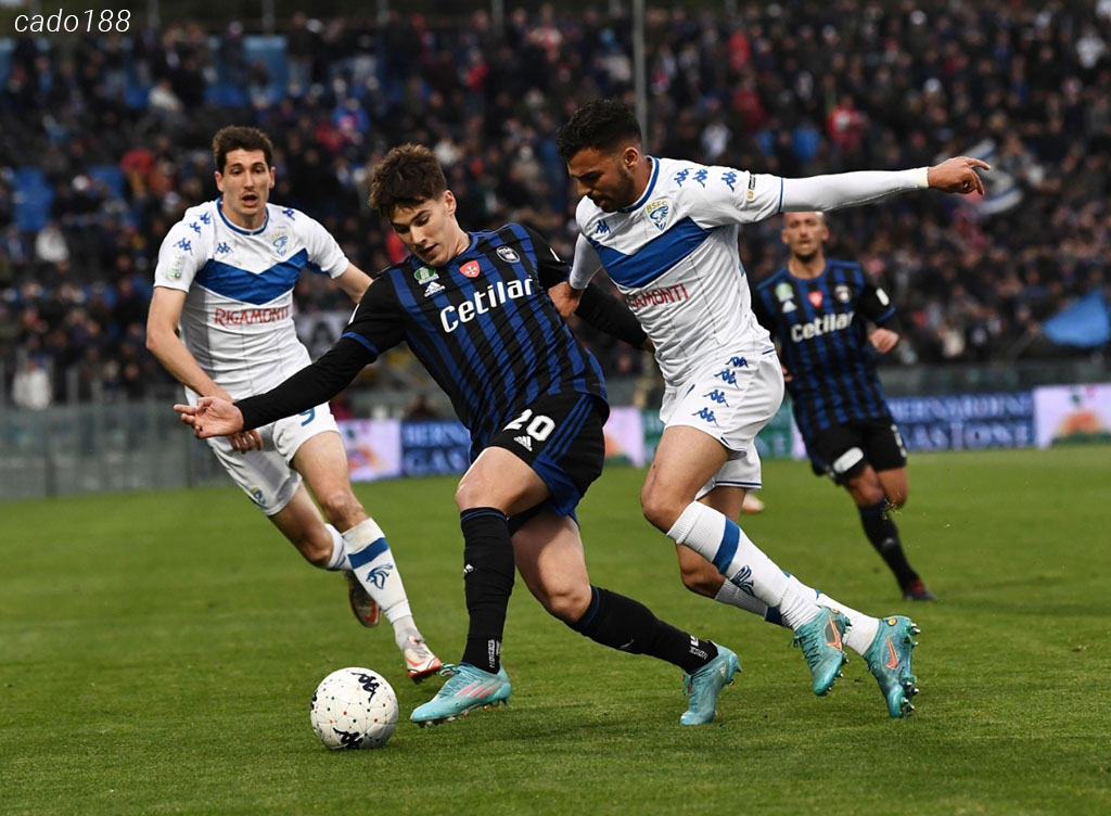 Soi kèo xiên ngày 25/04 Brescia vs Pisa, Serie B