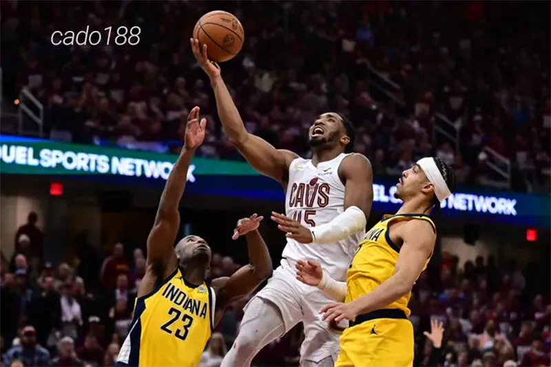 Đội hình hôm nay vắng mặt Darius Garland, Donovan Mitchell buộc phải gánh vác trọng trách ghi điểm Soi kèo bóng rổ Cleveland Cavaliers vs Indiana Pacers 7-5