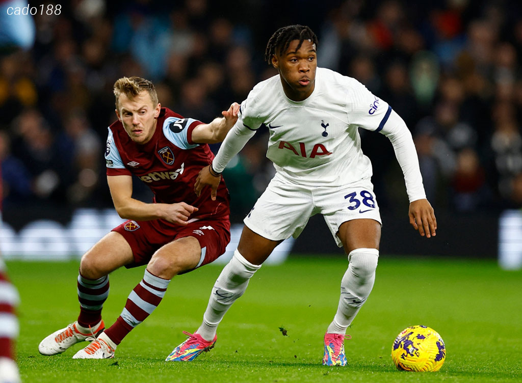 Soi kèo xiên ngày 04/05 West Ham vs Tottenham, Premier League