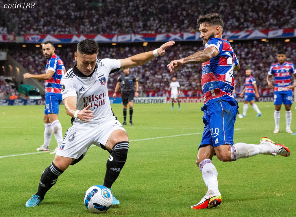 Soi kèo xiên ngày 07/05 Fortaleza vs Colo Colo, Copa Libertadores